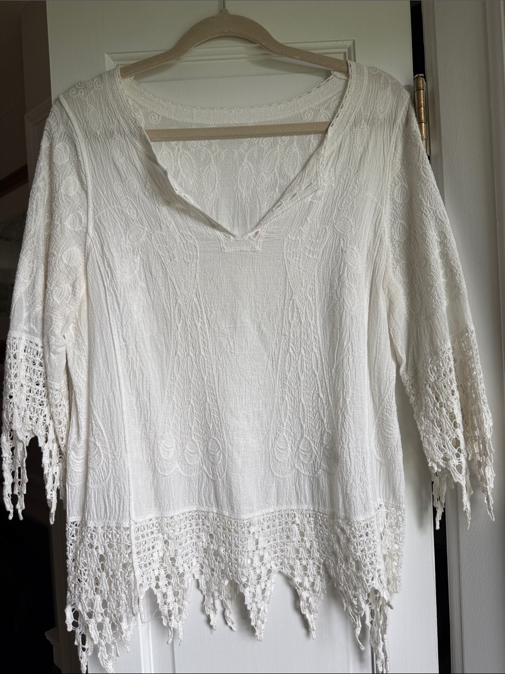 Women’s Cream Crochet-Hem V-Neck Tunic Top